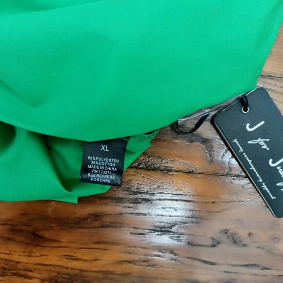 Women's Green Long-Sleeve Button-up Shirt. Size XL - Picture 5 of 7